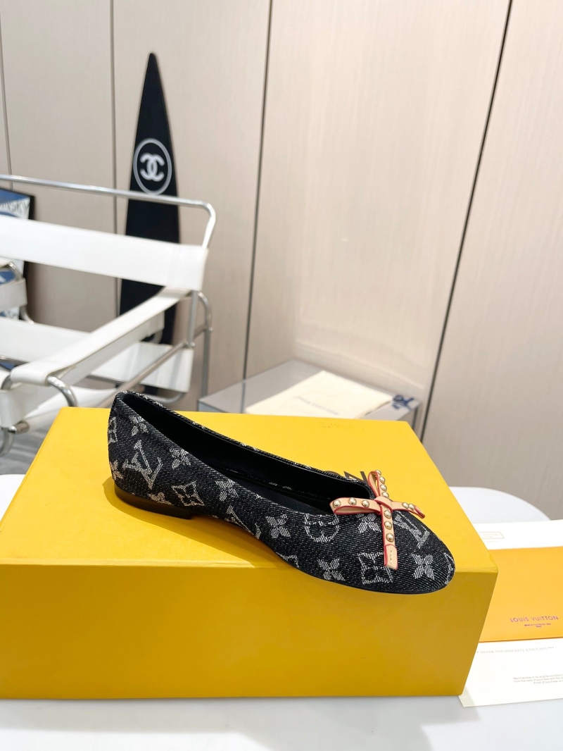 LV flat shoes